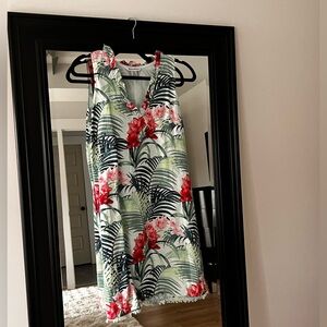 Floral Sleeveless Dress with Red and Green Pattern
